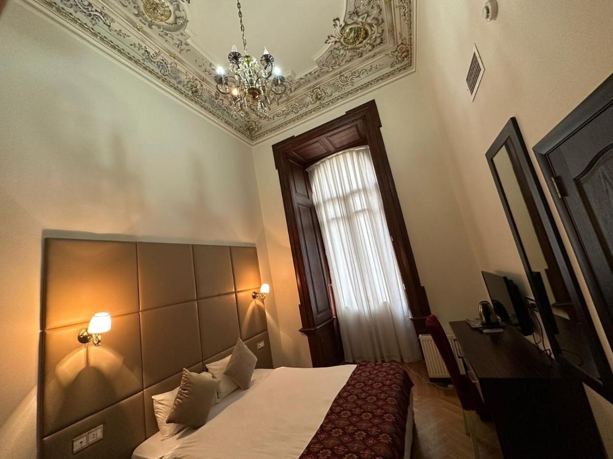 Gardenian Hotel Bakoe Buitenkant foto